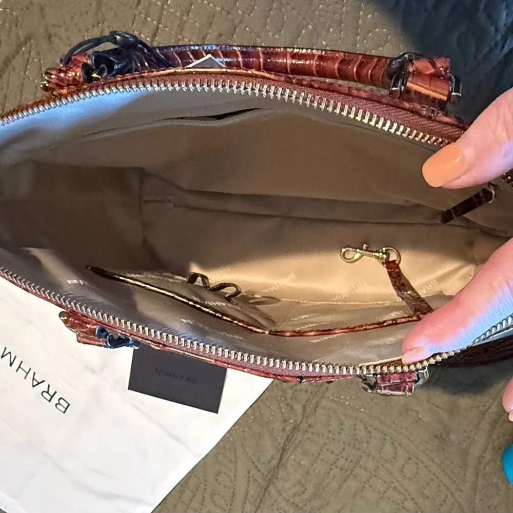 BRAHMIN Elegant Brown and Cream Croc-Embossed Women's shoulder satchel - Picture 5 of 7